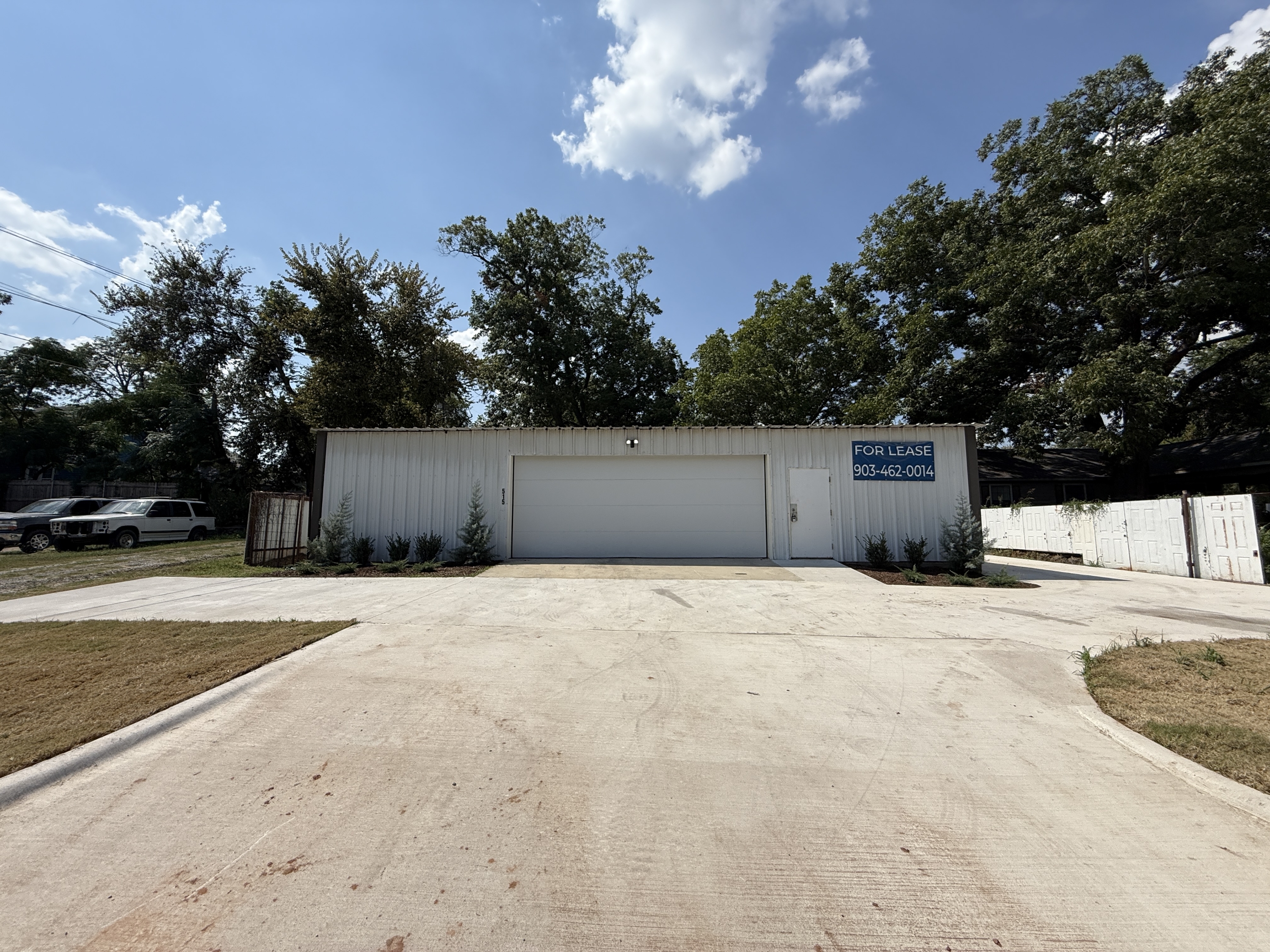 515 North Houston Avenue - 1
